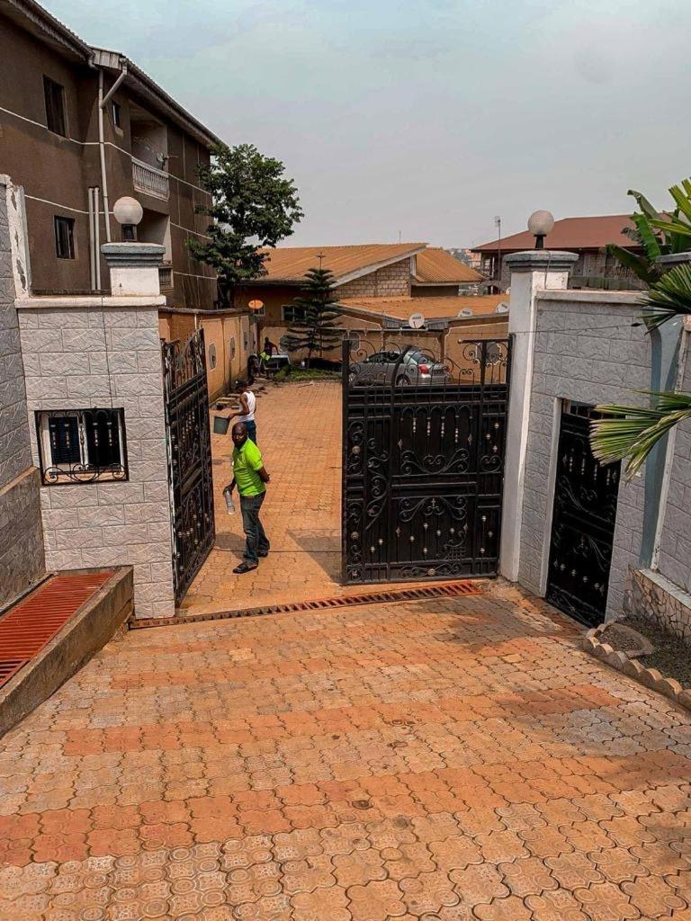 2Nk House Lägenhet Yaoundé Exteriör bild