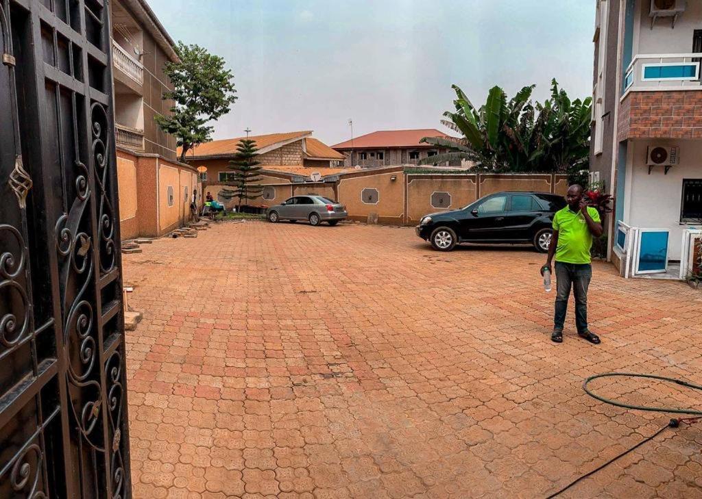 2Nk House Lägenhet Yaoundé Exteriör bild